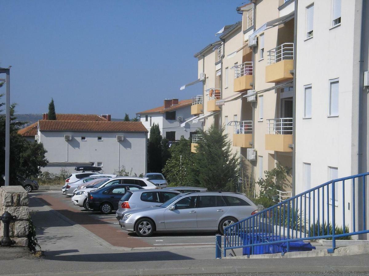 斯塔利格拉德-帕克利尼卡Marina Blue公寓 外观 照片